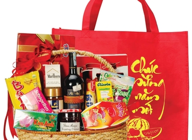 Túi vải đựng quà tết và quà tặng hiện đại và tiện lợi.