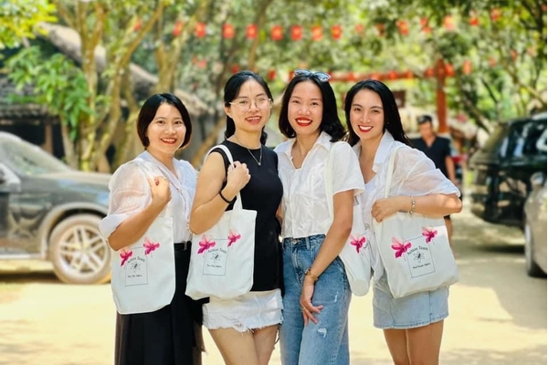 Túi vải đeo chéo nữ Hàn Quốc: Phong cách hàn quốc đẹp và tiện ích