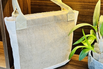 Mang phong cách độc đáo với túi vải handmade